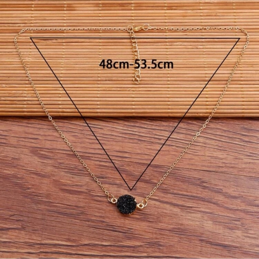 Black Crystal Stone Gold Necklace - Picture 3 of 3